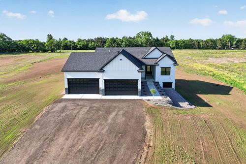 13437 295th Ave Nw, Princeton, MN, 55371-7407 | Card Image