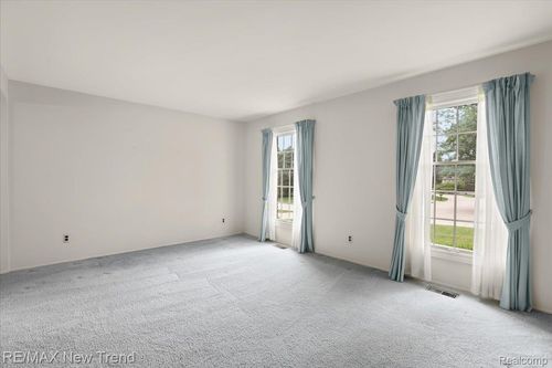 44304 Galway Dr, Northville, MI, 48167-2108 | Card Image