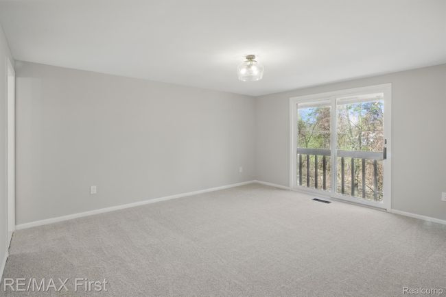 6620 Red Cedar Ln, Condo with 3 bedrooms, 3 bathrooms and null parking in West Bloomfield MI | Image 28