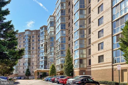 unit-712-19385 Cypress Ridge Ter, LEESBURG, VA, 20176-5167 | Card Image