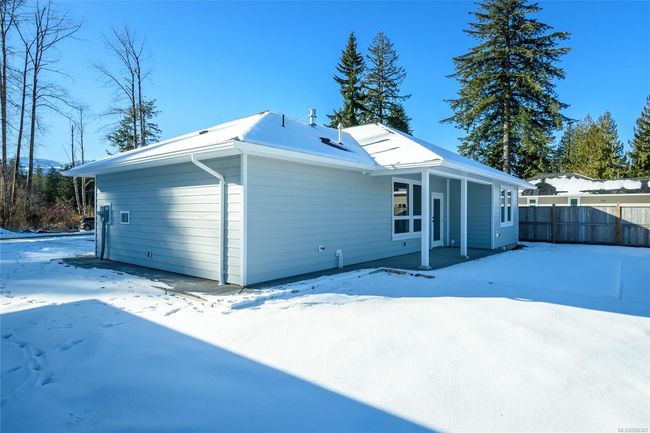 2876 Carlisle Lane, House other with 3 bedrooms, 2 bathrooms and 4 parking in Cumberland BC | Image 36