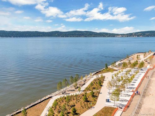 206 Legend Dr, Sleepy Hollow, NY, 10591-3498 | Card Image