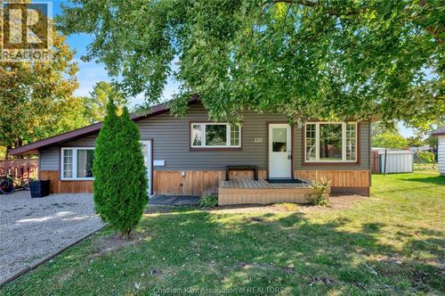 120 Water St, Wallaceburg, ON, N8A2G2 | Card Image