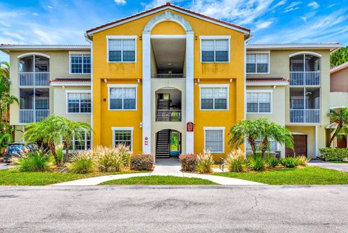 4-108-4751 Travini Cir, SARASOTA, FL, 34235-2645 | Card Image