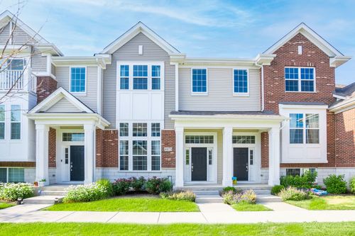 4475 Monroe Ct, Naperville, IL, 60564-1218 | Card Image
