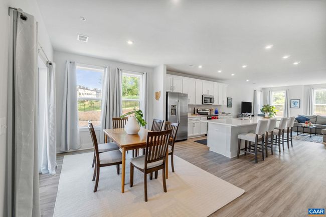 B - 802 Wesley Ln, Condo with 3 bedrooms, 3 bathrooms and null parking in CHARLOTTESVILLE VA | Image 13