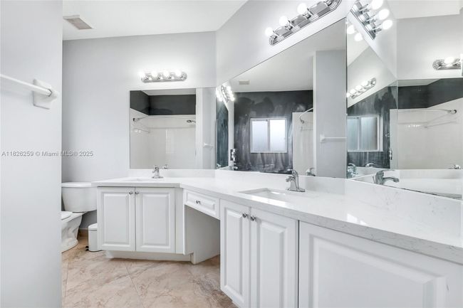22466 Sw 94 Th Pl, House other with 5 bedrooms, 3 bathrooms and null parking in Cutler Bay FL | Image 10