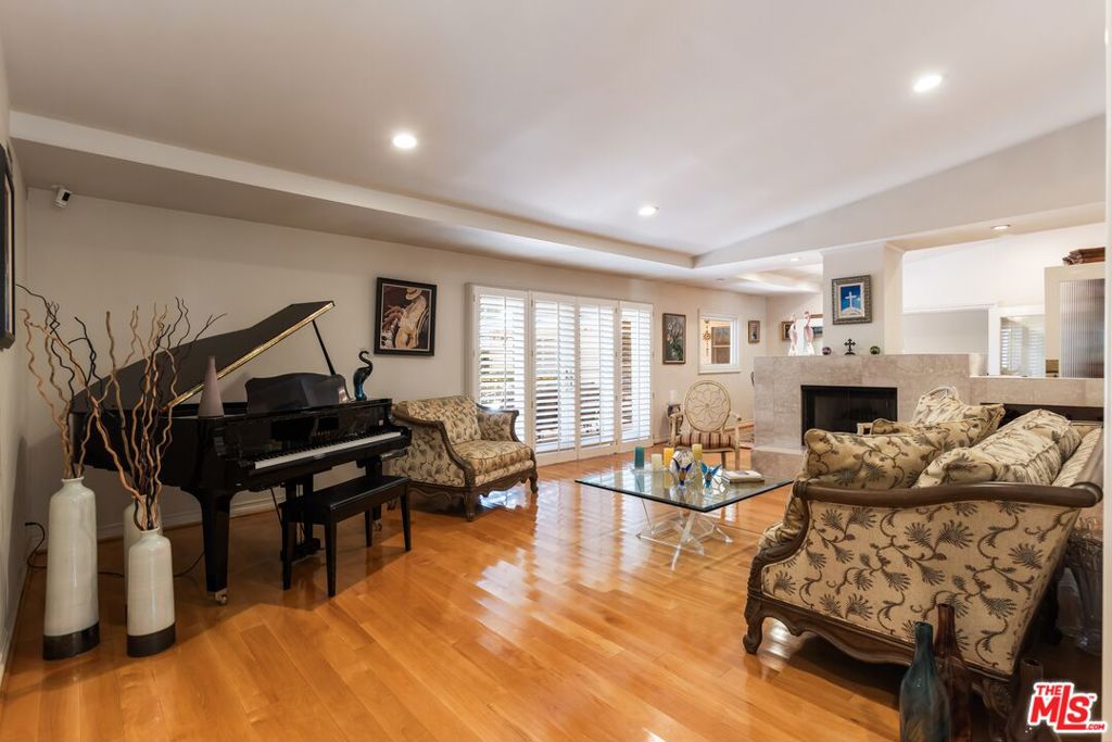 Residential in Los Angeles 4