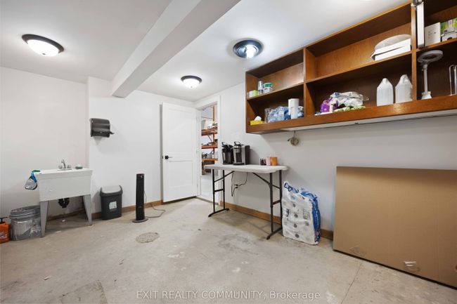 329 Parkhill Dr, Home with 0 bedrooms, 1 bathrooms and null parking in Thedford ON | Image 13