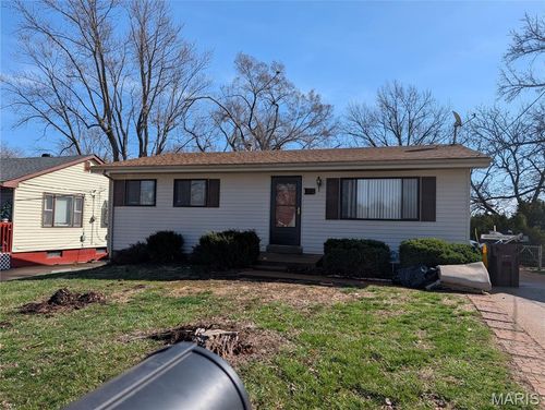 6188 Dupree Ave, Ferguson, MO, 63135-3217 | Card Image