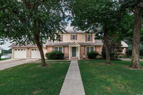 312 Riverside Dr, Arkadelphia, AR, 71923-5126 | Card Image