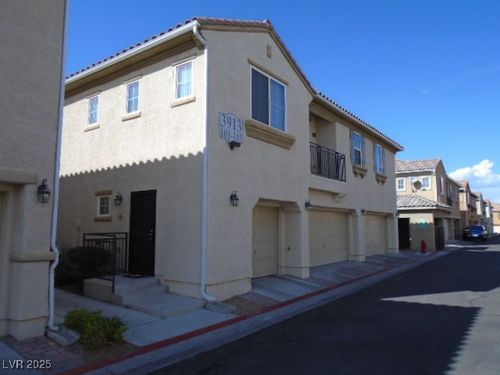 unit-101-3913 Sweet Pine St, Las Vegas, NV, 89108-8185 | Card Image