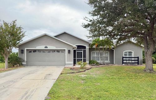 11 Clubhouse Pl, Rotonda West, FL, 33947-2007 | Card Image