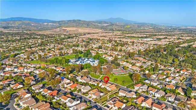 19 Alameda, House other with 5 bedrooms, 3 bathrooms and 2 parking in Irvine CA | Image 59