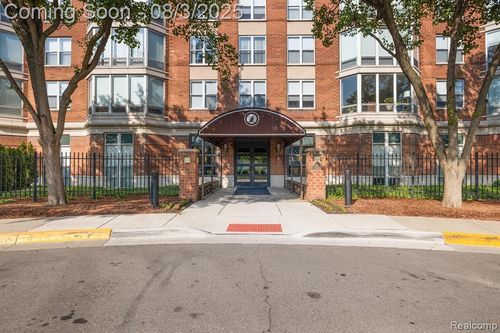 apt-1104-250 E Harbortown Dr, Detroit, MI, 48207-5012 | Card Image