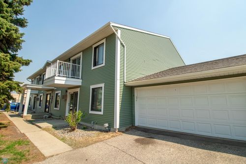apt-b-3211 15th Ave S, Fargo, ND, 58103-4545 | Card Image