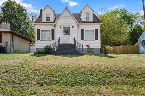 535 Oak St, Sharpsville, PA, 16150-1914 | Card Image