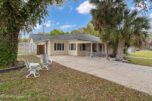 145 Briarfield Ave, Biloxi, MS, 39531-4808 | Card Image