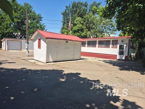 885 River St, Payette, ID, 83661-2179 | Card Image