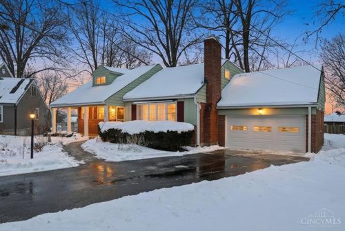 7220 Mar Del Dr, Madeira, OH, 45243-1804 | Card Image