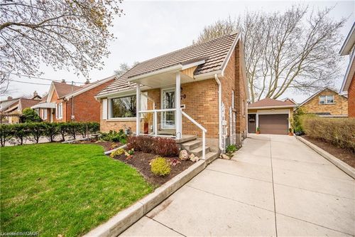 270 Mansion St, Kitchener, ON, N2H2K7 | Card Image