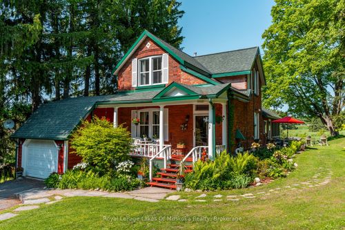 229 Fraserburg Rd, Bracebridge, ON, P1L0G9 | Card Image