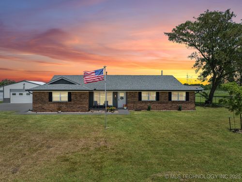 1120 Sequoyah Dr, Oologah, OK, 74053-3311 | Card Image