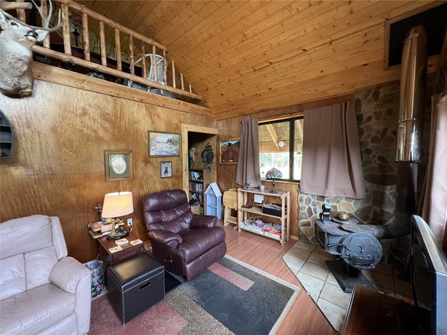 view to the right from inside front door | Image 24