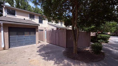 10-5568 La Moya Avenue, Jacksonville, FL, 32210 | Card Image