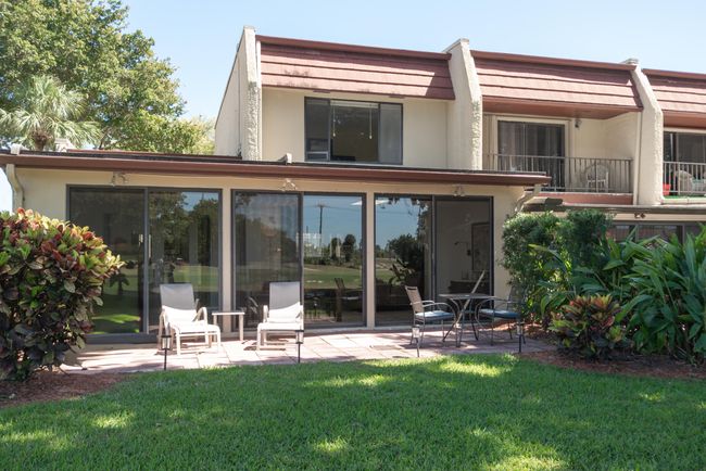 4451 Luxemburg Ct, Condo with 3 bedrooms, 2 bathrooms and null parking in Lake Worth FL | Image 10
