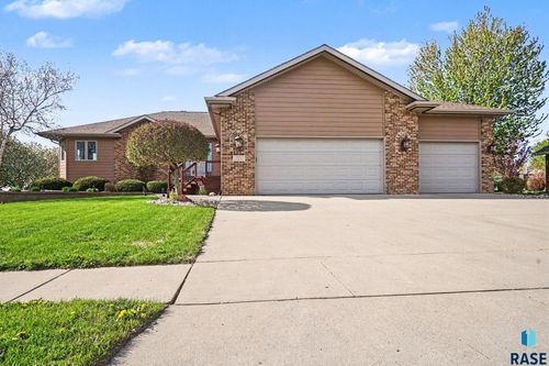 721 Britz Dr Drive, Luverne, MN, 56156 | Card Image