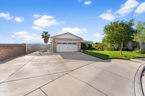 42942 Yaffa St, Lancaster, CA, 93535-2952 | Card Image