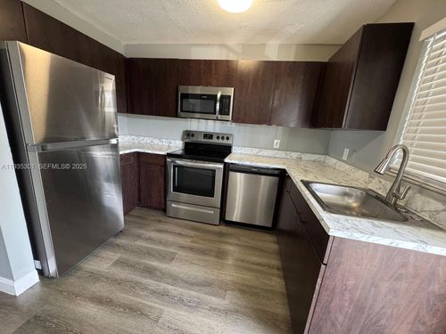 apt-19-617 Ixoria Ave, Fort Pierce, FL, 34982-6206 | Card Image