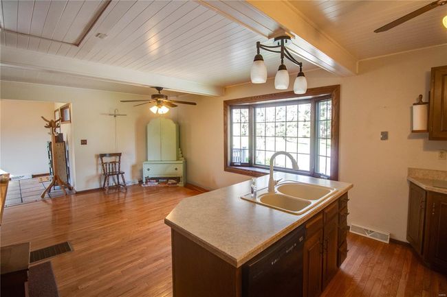 8556 Kee Mac Ln, House other with 2 bedrooms, 2 bathrooms and 3 parking in Alton IL | Image 27
