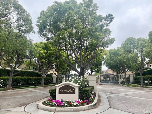 23 Belfort, Newport Coast, CA, 92657-1075 | Card Image