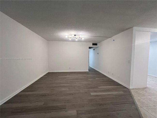 3089 - 3089 Yarmouth E, Condo with 2 bedrooms, 2 bathrooms and null parking in Boca Raton FL | Image 18