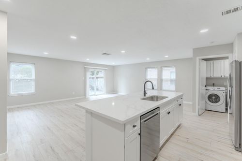 6 Hasting Oak Ct, The Woodlands, TX, 77381-2838 | Card Image