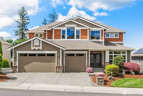 11921 157th Ave Ne, Redmond, WA, 98052-2250 | Card Image