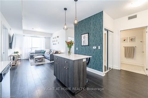 606-255 Northfield Dr E, Waterloo, ON, N2K0G5 | Card Image