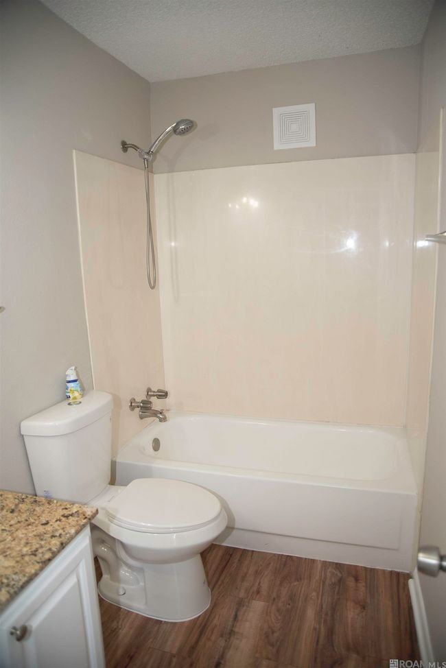 APT-200 - 4735 Government St, Condo with 1 bedrooms, 1 bathrooms and 2 parking in Baton Rouge LA | Image 16