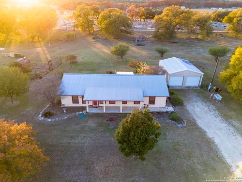 473 Orchard Park Blvd, Medina, TX, 78055-3743 | Card Image