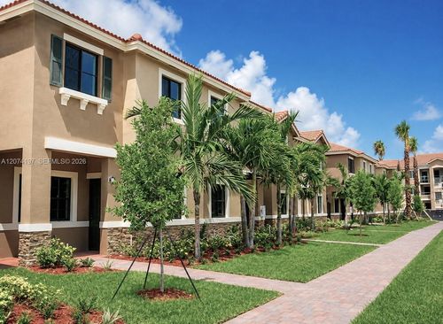 106-8-22621 Sw 88th Pl, Cutler Bay, FL, 33190 | Card Image