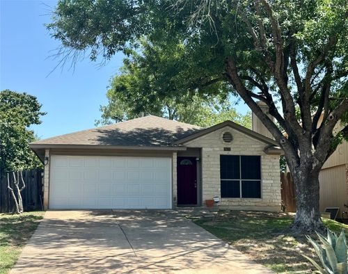 8628 Piney Creek Bnd, Austin, TX, 78745-8035 | Card Image