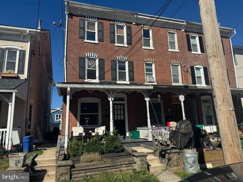 405 Walnut St, ROYERSFORD, PA, 19468-2317 | Card Image