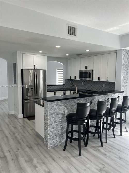 apt-1-9000 W Flagler St, Miami, FL, 33174-2359 | Card Image