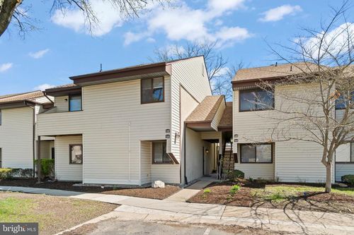 15a-15 E Daisy Ln, MOUNT LAUREL, NJ, 08054-2578 | Card Image