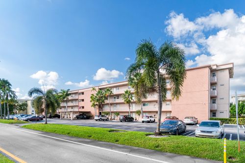 410-2615 Ne 1st Court, Boynton Beach, FL, 33435 | Card Image
