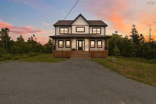 511 Midnight Run, House with 4 bedrooms, 3 bathrooms and null parking in Middle Sackville NS | Card Image