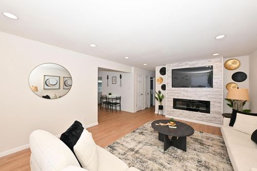 6657 N 53rd Street, Milwaukee, WI, 53223 | Card Image