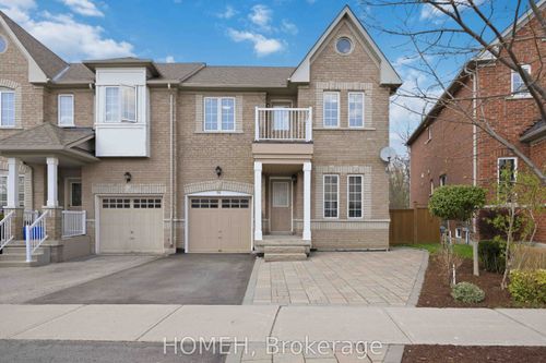94 Dovetail Dr, Richmond Hill, ON, L4E5A7 | Card Image